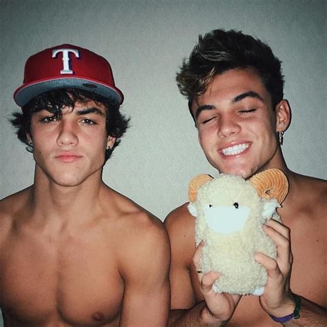 Dolan Twins (@dolantwins) • Instagram photos and videos